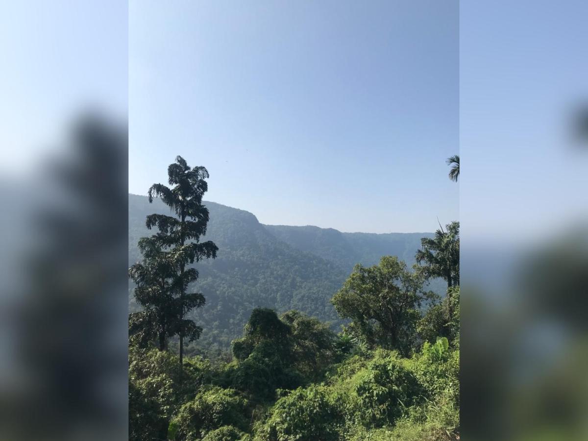 Living Roots Lodge เชร์ราปุนจี ภายนอก รูปภาพ